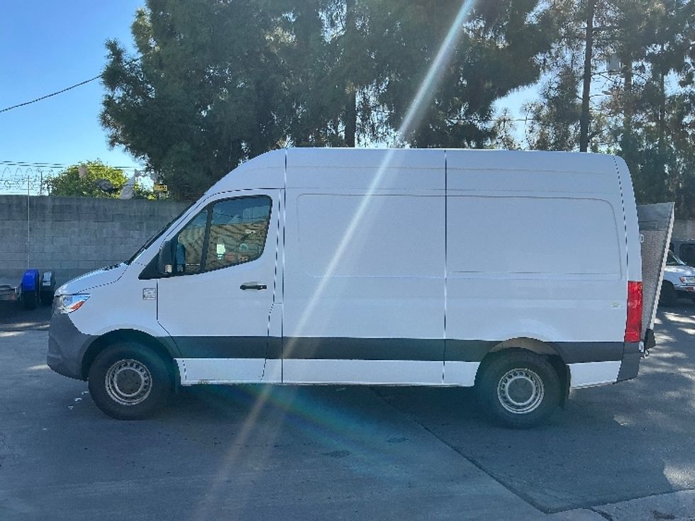 Cargo Van (Panel Van)-Light and Medium Duty Trucks-Mercedes-2020-Sprinter-Torrance-CA-43,409\n\t\tmiles-$ 37,500 - Image 4