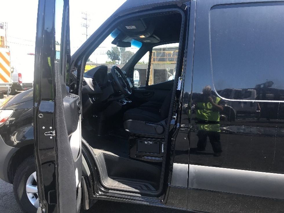 Cargo Van (Panel Van)-Light and Medium Duty Trucks-Mercedes-2020-Sprinter-West Sacramento-CA-40,299\n\t\tmiles-$ 40,000 - Image 15