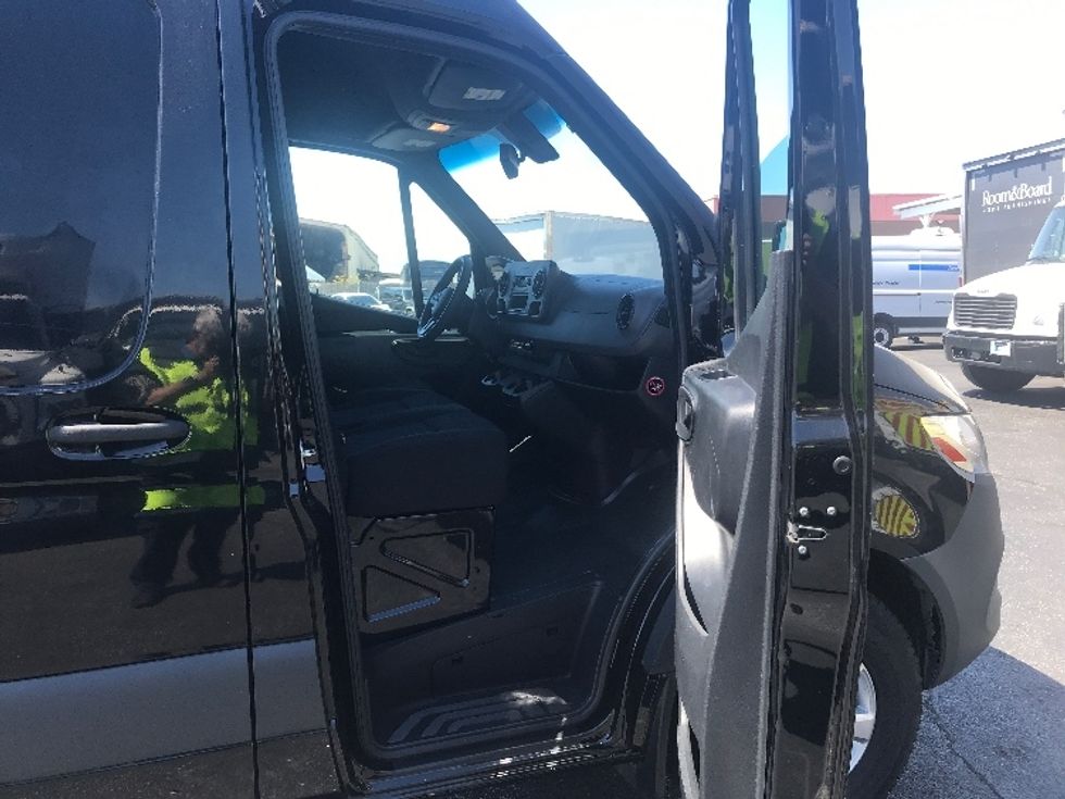 Cargo Van (Panel Van)-Light and Medium Duty Trucks-Mercedes-2020-Sprinter-West Sacramento-CA-40,299\n\t\tmiles-$ 40,000 - Image 19