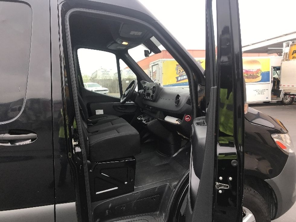 Cargo Van (Panel Van)-Light and Medium Duty Trucks-Mercedes-2020-Sprinter-West Sacramento-CA-47,955\n\t\tmiles-$ 36,500 - Image 19
