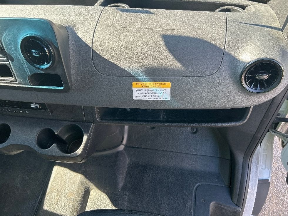 Cargo Van (Panel Van)-Light and Medium Duty Trucks-Mercedes-2021-Sprinter-East Chicago-IN-82,123\n\t\tmiles-$ 41,500 - Image 18