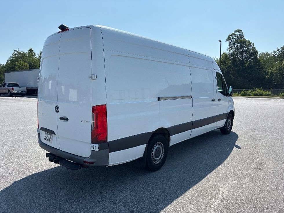 Cargo Van (Panel Van)-Light and Medium Duty Trucks-Mercedes-2022-Sprinter-Concord-NC-130,055\n\t\tmiles-$ 35,750 - Image 13