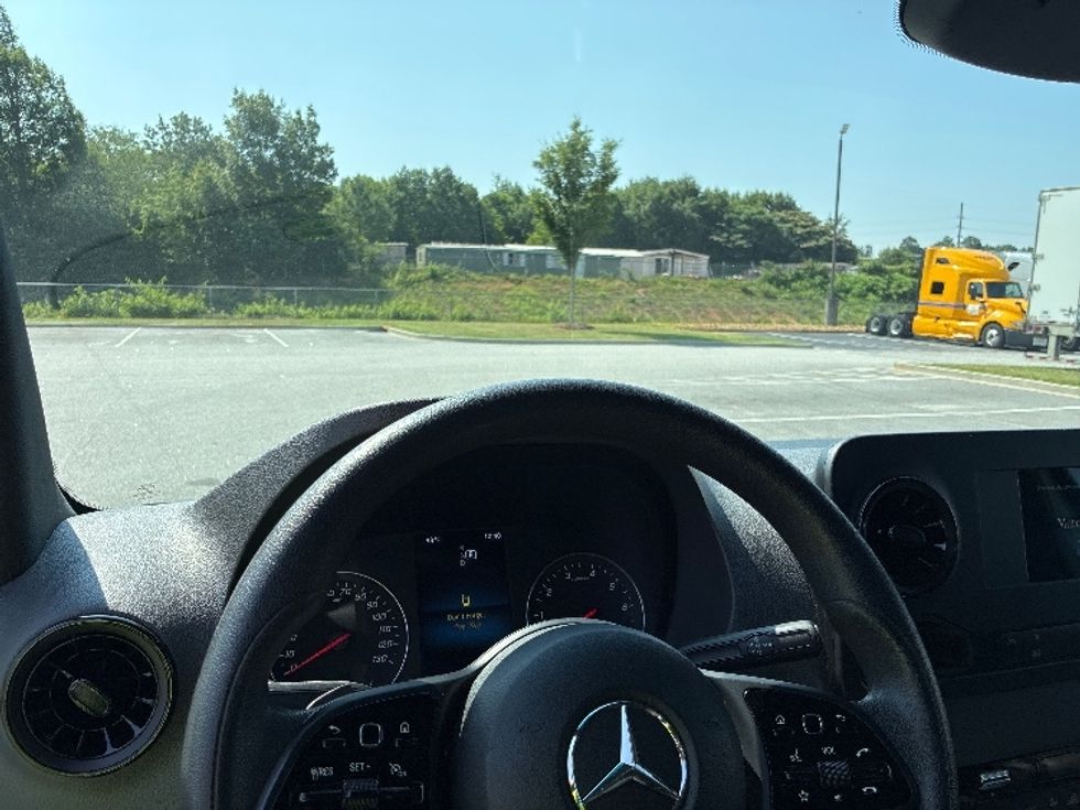 Cargo Van (Panel Van)-Light and Medium Duty Trucks-Mercedes-2022-Sprinter-Concord-NC-130,055\n\t\tmiles-$ 35,750 - Image 18