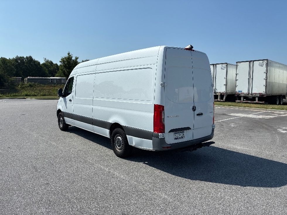 Cargo Van (Panel Van)-Light and Medium Duty Trucks-Mercedes-2022-Sprinter-Concord-NC-130,055\n\t\tmiles-$ 35,750 - Image 6