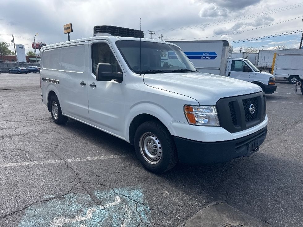 Cargo Van (Panel Van)-Light and Medium Duty Trucks-Nissan-2016-NV1500S-Baltimore-MD-159,512\n\t\tmiles-$ 16,000 - Image 1
