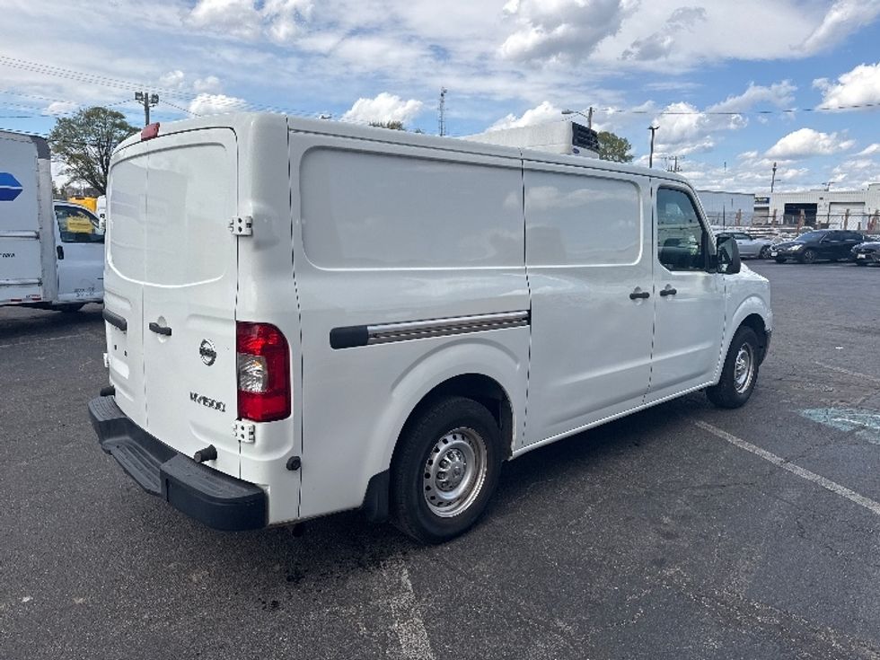 Cargo Van (Panel Van)-Light and Medium Duty Trucks-Nissan-2016-NV1500S-Baltimore-MD-159,512\n\t\tmiles-$ 16,000 - Image 13