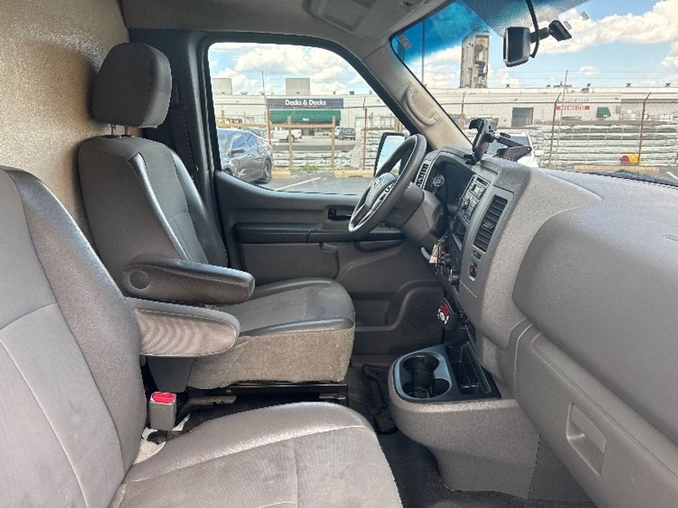 Cargo Van (Panel Van)-Light and Medium Duty Trucks-Nissan-2016-NV1500S-Baltimore-MD-159,512\n\t\tmiles-$ 16,000 - Image 22
