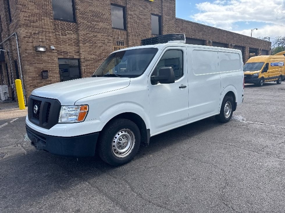 Cargo Van (Panel Van)-Light and Medium Duty Trucks-Nissan-2016-NV1500S-Baltimore-MD-159,512\n\t\tmiles-$ 16,000 - Image 3