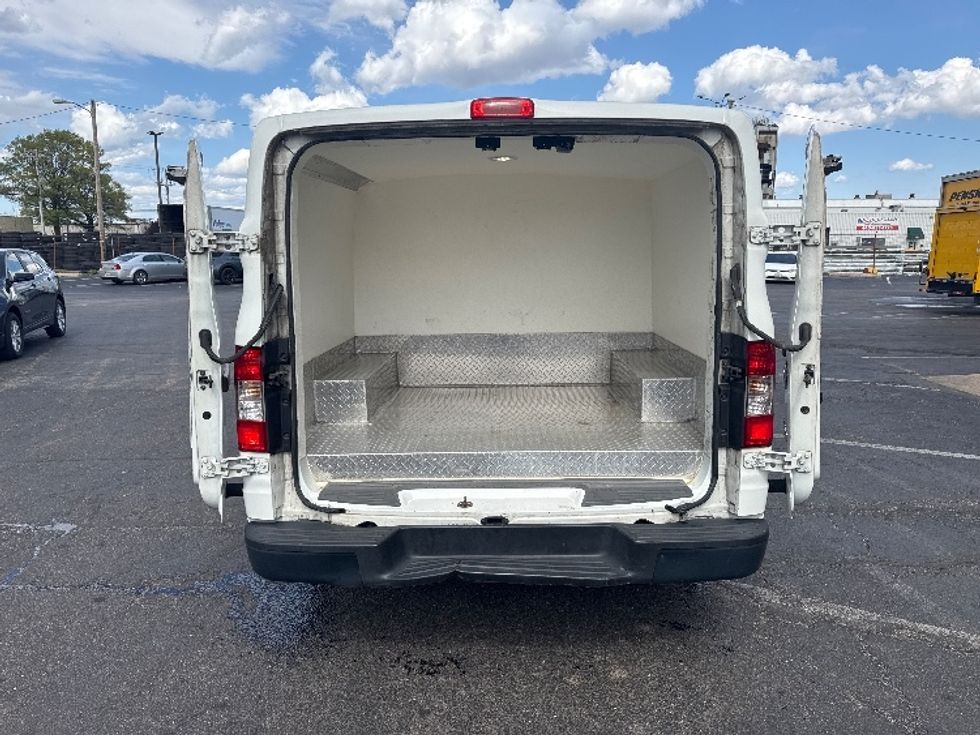 Cargo Van (Panel Van)-Light and Medium Duty Trucks-Nissan-2016-NV1500S-Baltimore-MD-159,512\n\t\tmiles-$ 16,000 - Image 9