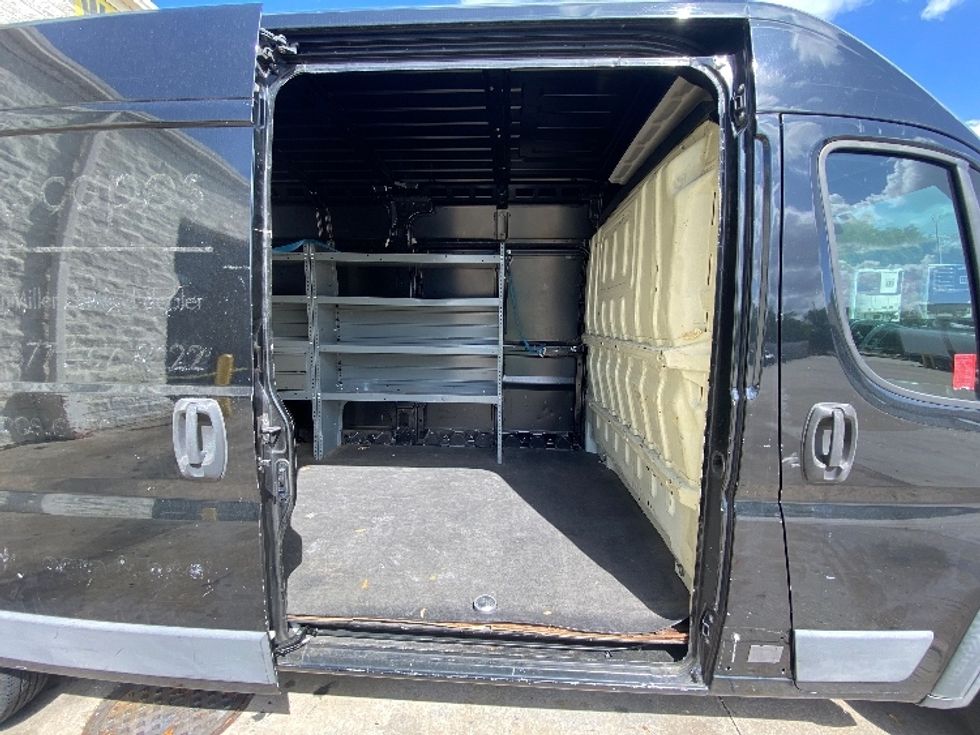 Cargo Van (Panel Van)-Light and Medium Duty Trucks-RAM-2017-2500-Orlando-FL-215,259\n\t\tmiles-$ 7,000 - Image 10