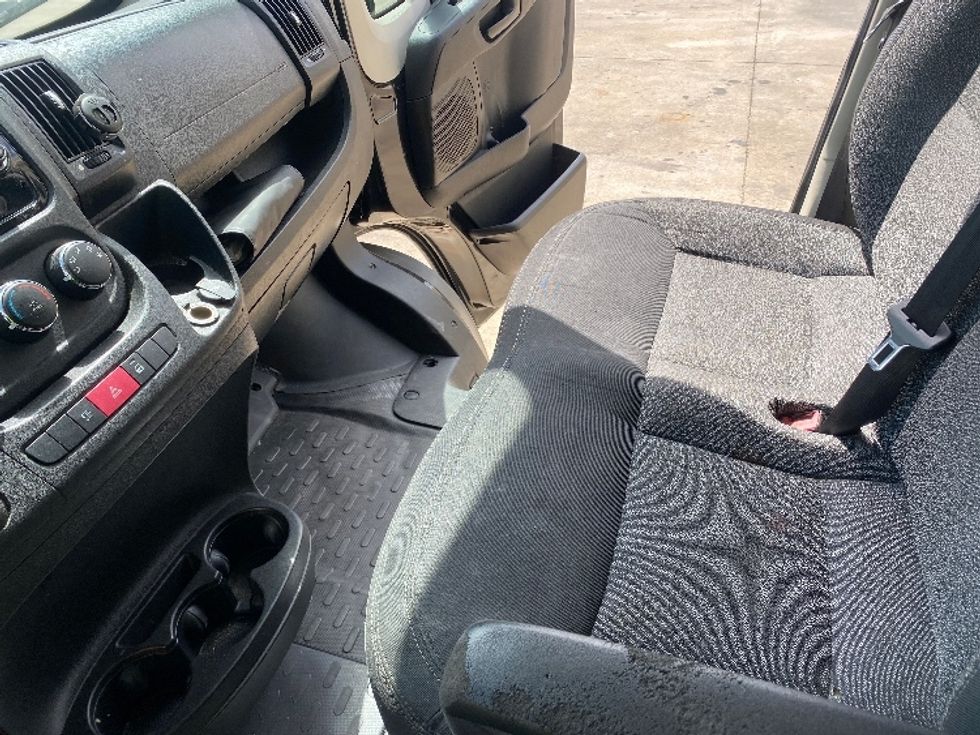 Cargo Van (Panel Van)-Light and Medium Duty Trucks-RAM-2017-2500-Orlando-FL-215,259\n\t\tmiles-$ 7,000 - Image 19