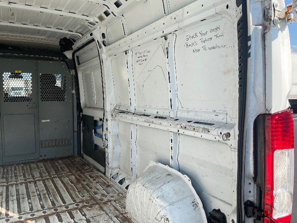 Cargo Van (Panel Van)-Light and Medium Duty Trucks-RAM-2017-PROMASTR-Pittsburgh-PA-159,037\n\t\tmiles-$ 8,250 - Image 10
