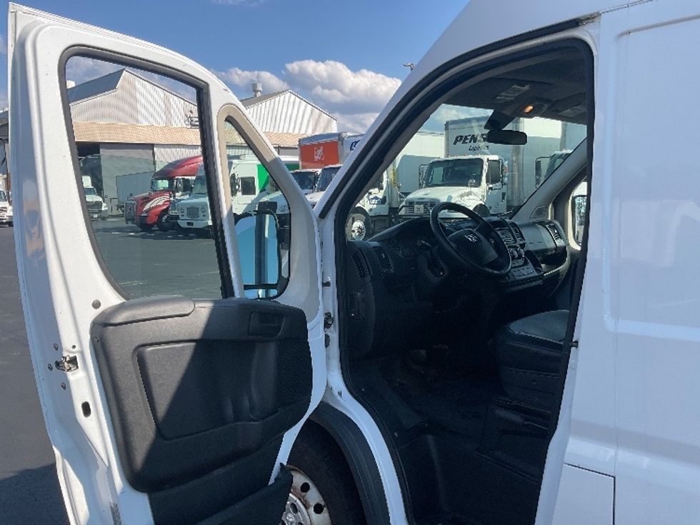 Cargo Van (Panel Van)-Light and Medium Duty Trucks-RAM-2017-PROMASTR-Pittsburgh-PA-159,037\n\t\tmiles-$ 8,250 - Image 14