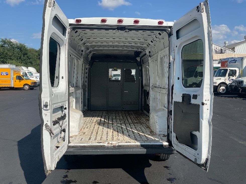 Cargo Van (Panel Van)-Light and Medium Duty Trucks-RAM-2017-PROMASTR-Pittsburgh-PA-159,037\n\t\tmiles-$ 8,250 - Image 8