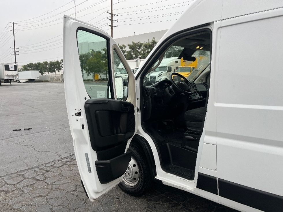 Cargo Van (Panel Van)-Light and Medium Duty Trucks-RAM-2021-PROMASTR-La Mirada-CA-92,537\n\t\tmiles-$ 29,750 - Image 15