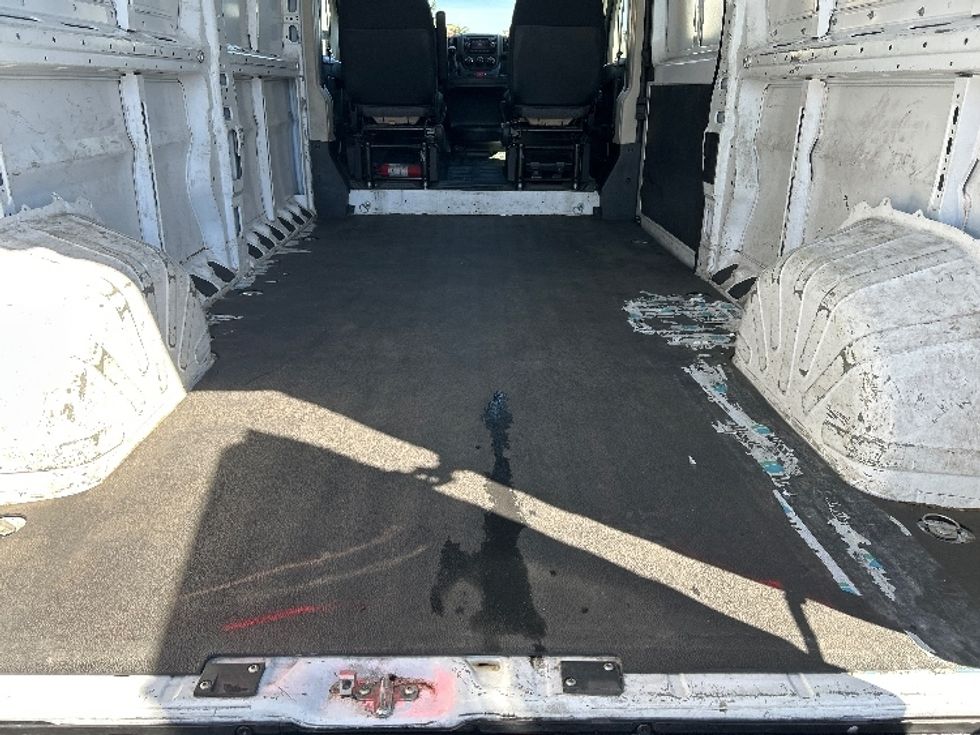 Cargo Van (Panel Van)-Light and Medium Duty Trucks-RAM-2021-PROMASTR-West Sacramento-CA-101,121\n\t\tmiles-$ 18,500 - Image 10