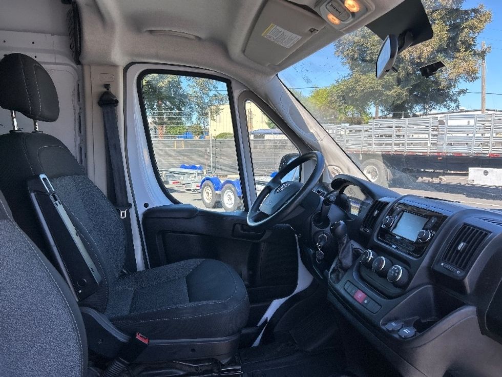 Cargo Van (Panel Van)-Light and Medium Duty Trucks-RAM-2021-PROMASTR-West Sacramento-CA-101,121\n\t\tmiles-$ 18,500 - Image 22