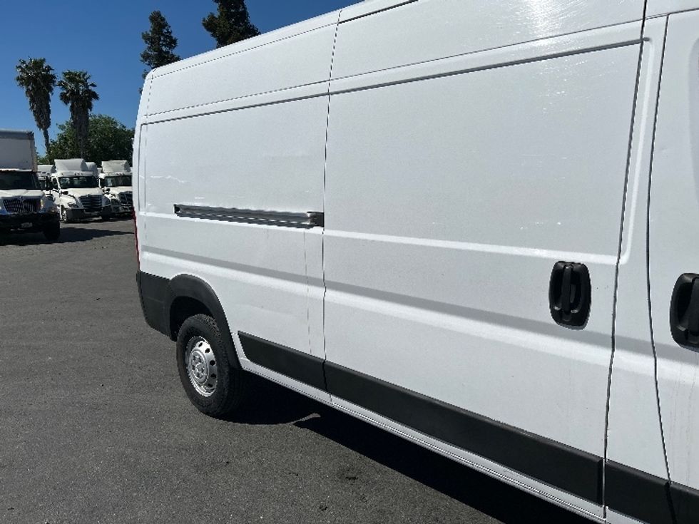 Cargo Van (Panel Van)-Light and Medium Duty Trucks-RAM-2021-PROMASTR-West Sacramento-CA-101,121\n\t\tmiles-$ 18,500 - Image 25
