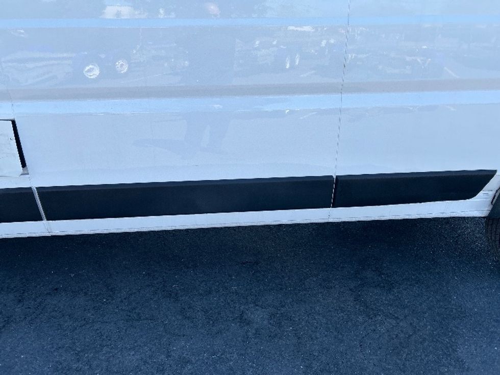 Cargo Van (Panel Van)-Light and Medium Duty Trucks-RAM-2021-PROMASTR-West Sacramento-CA-101,121\n\t\tmiles-$ 18,500 - Image 27