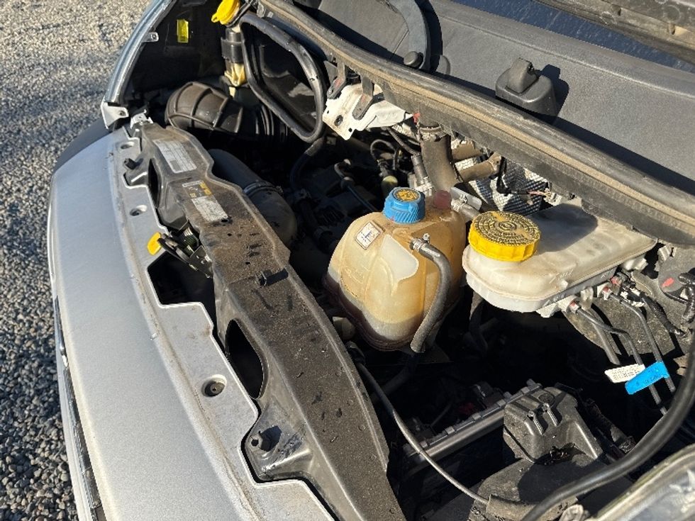 Cargo Van (Panel Van)-Light and Medium Duty Trucks-RAM-2021-PROMASTR-West Sacramento-CA-88,432\n\t\tmiles-$ 26,000 - Image 22