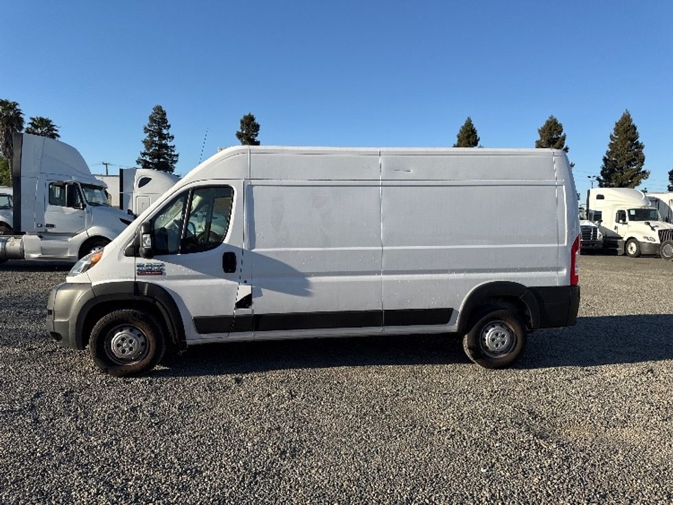 Cargo Van (Panel Van)-Light and Medium Duty Trucks-RAM-2021-PROMASTR-West Sacramento-CA-88,432\n\t\tmiles-$ 26,000 - Image 4