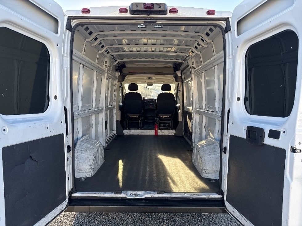 Cargo Van (Panel Van)-Light and Medium Duty Trucks-RAM-2021-PROMASTR-West Sacramento-CA-88,432\n\t\tmiles-$ 26,000 - Image 8