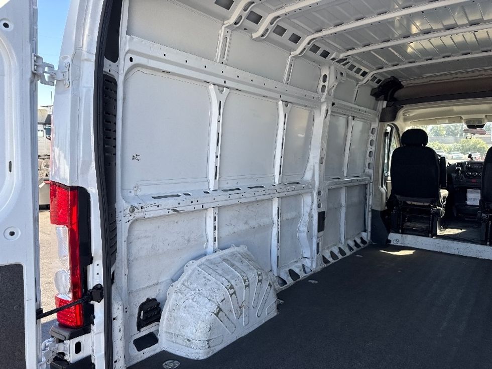 Cargo Van (Panel Van)-Light and Medium Duty Trucks-RAM-2021-PROMASTR-West Sacramento-CA-90,671\n\t\tmiles-$ 19,250 - Image 10