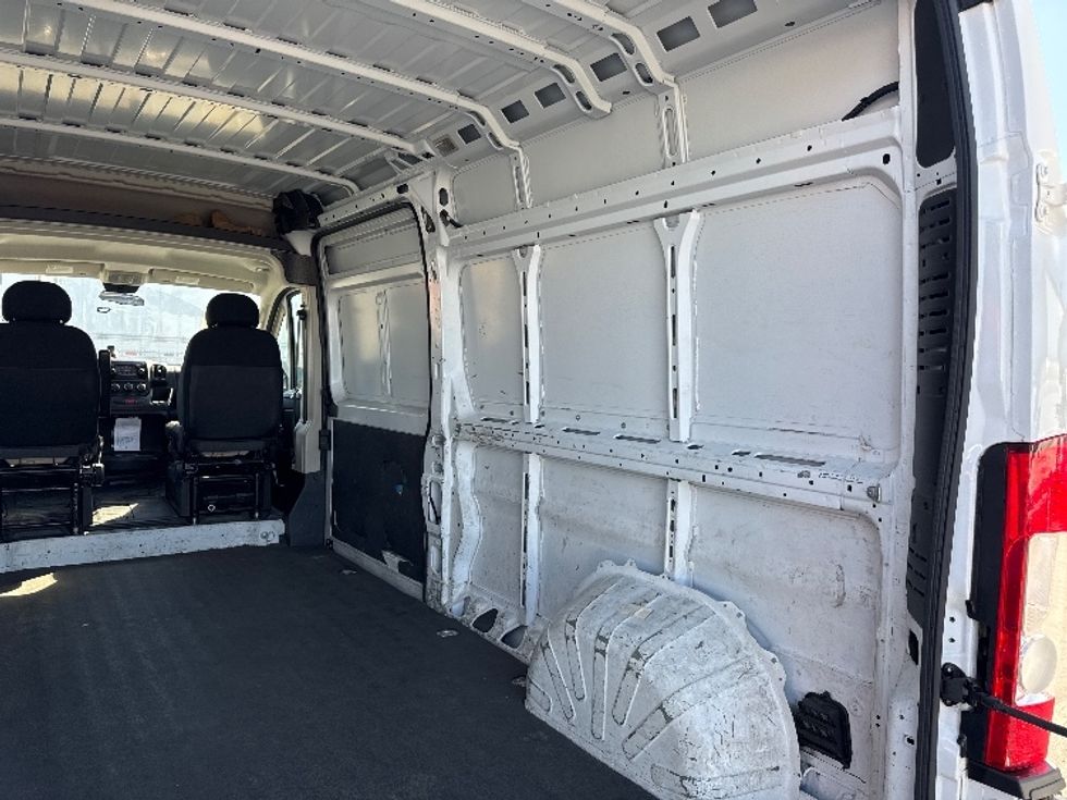 Cargo Van (Panel Van)-Light and Medium Duty Trucks-RAM-2021-PROMASTR-West Sacramento-CA-90,671\n\t\tmiles-$ 19,250 - Image 11