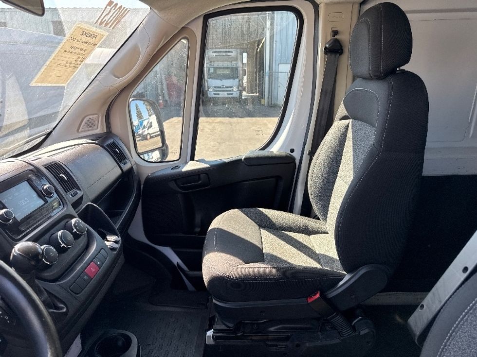 Cargo Van (Panel Van)-Light and Medium Duty Trucks-RAM-2021-PROMASTR-West Sacramento-CA-90,671\n\t\tmiles-$ 19,250 - Image 17