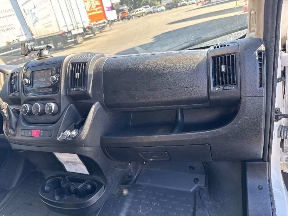 Cargo Van (Panel Van)-Light and Medium Duty Trucks-RAM-2021-PROMASTR-West Sacramento-CA-90,671\n\t\tmiles-$ 19,250 - Image 19
