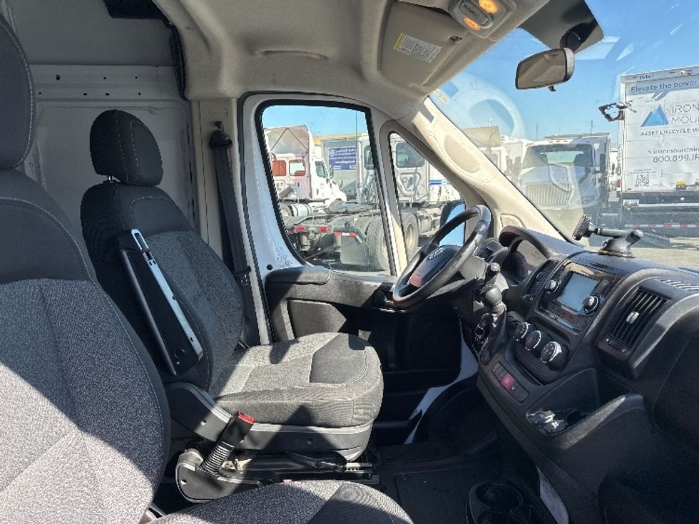 Cargo Van (Panel Van)-Light and Medium Duty Trucks-RAM-2021-PROMASTR-West Sacramento-CA-90,671\n\t\tmiles-$ 19,250 - Image 20