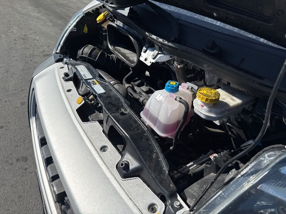 Cargo Van (Panel Van)-Light and Medium Duty Trucks-RAM-2021-PROMASTR-West Sacramento-CA-90,671\n\t\tmiles-$ 19,250 - Image 22