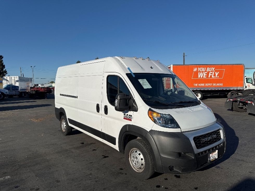 Cargo Van (Panel Van)-Light and Medium Duty Trucks-RAM-2021-PROMASTR-West Sacramento-CA-91,229\n\t\tmiles-$ 25,750 - Image 1