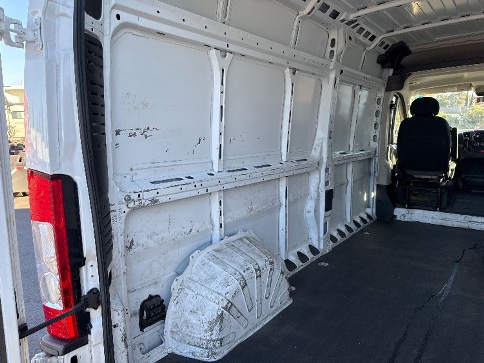 Cargo Van (Panel Van)-Light and Medium Duty Trucks-RAM-2021-PROMASTR-West Sacramento-CA-91,229\n\t\tmiles-$ 25,750 - Image 10