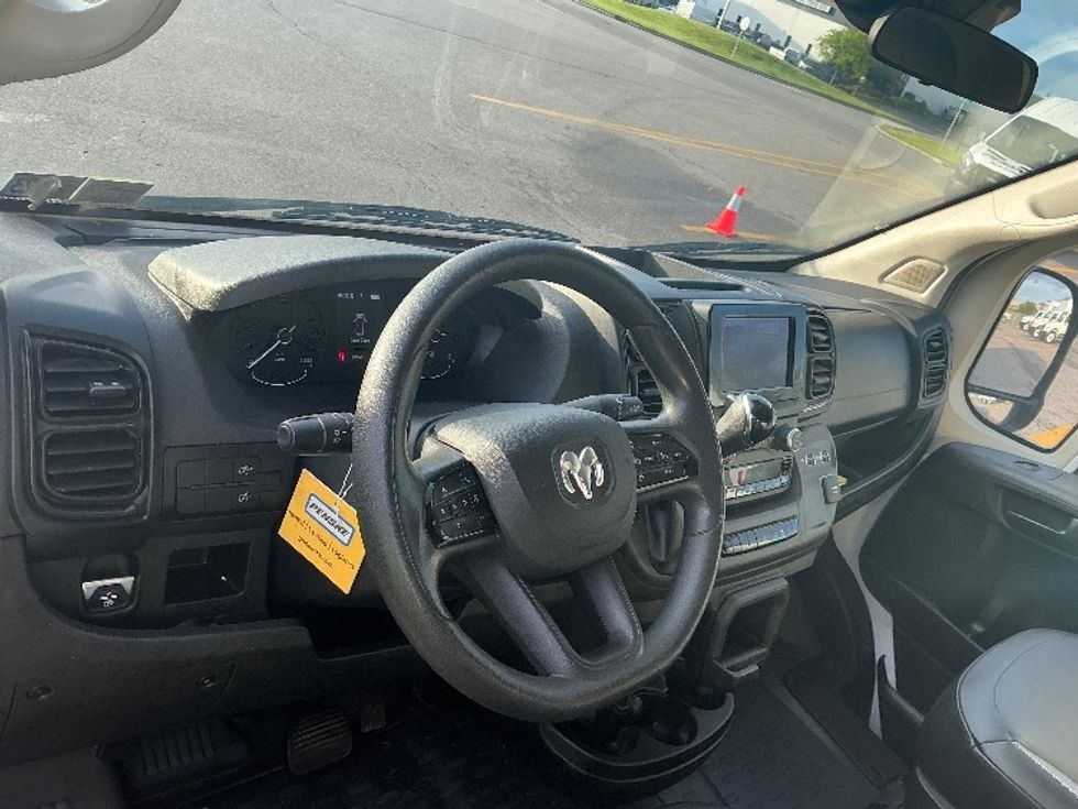 Cargo Van (Panel Van)-Light and Medium Duty Trucks-RAM-2022-PROMASTR-Cincinnati-OH-70,571\n\t\tmiles-$ 36,000 - Image 15
