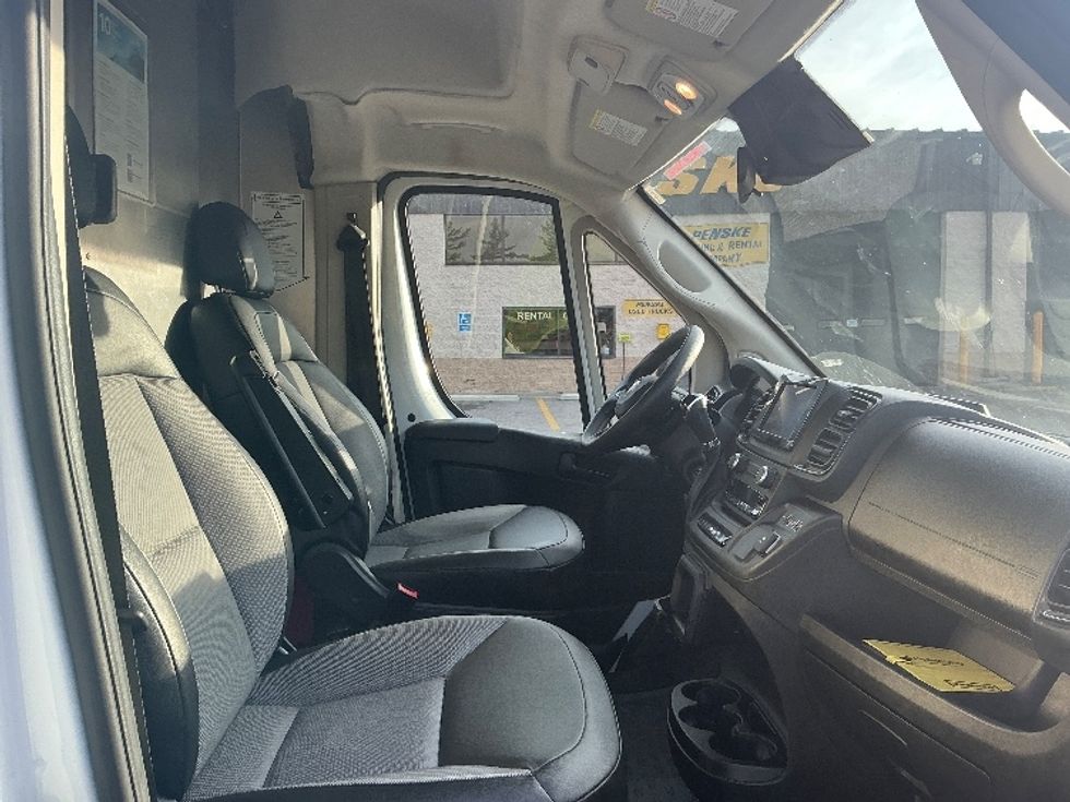 Cargo Van (Panel Van)-Light and Medium Duty Trucks-RAM-2022-PROMASTR-Cincinnati-OH-70,571\n\t\tmiles-$ 36,000 - Image 20