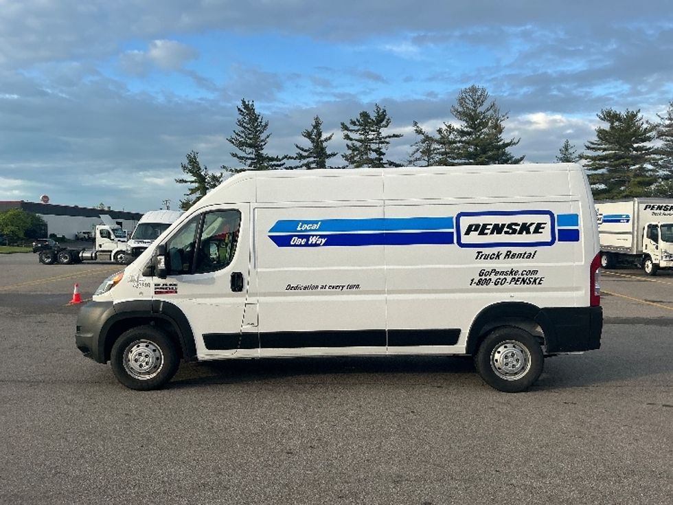 Cargo Van (Panel Van)-Light and Medium Duty Trucks-RAM-2022-PROMASTR-Cincinnati-OH-70,571\n\t\tmiles-$ 36,000 - Image 4