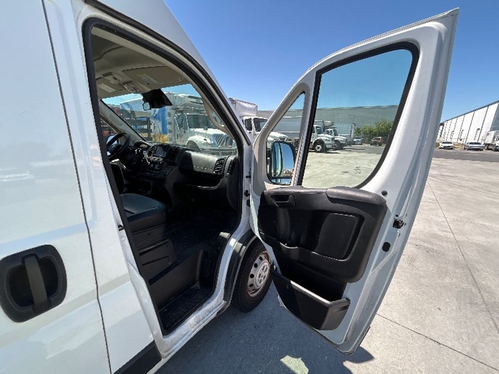 Cargo Van (Panel Van)-Light and Medium Duty Trucks-RAM-2022-PROMASTR-Hammond-LA-73,908\n\t\tmiles-$ 37,000 - Image 18