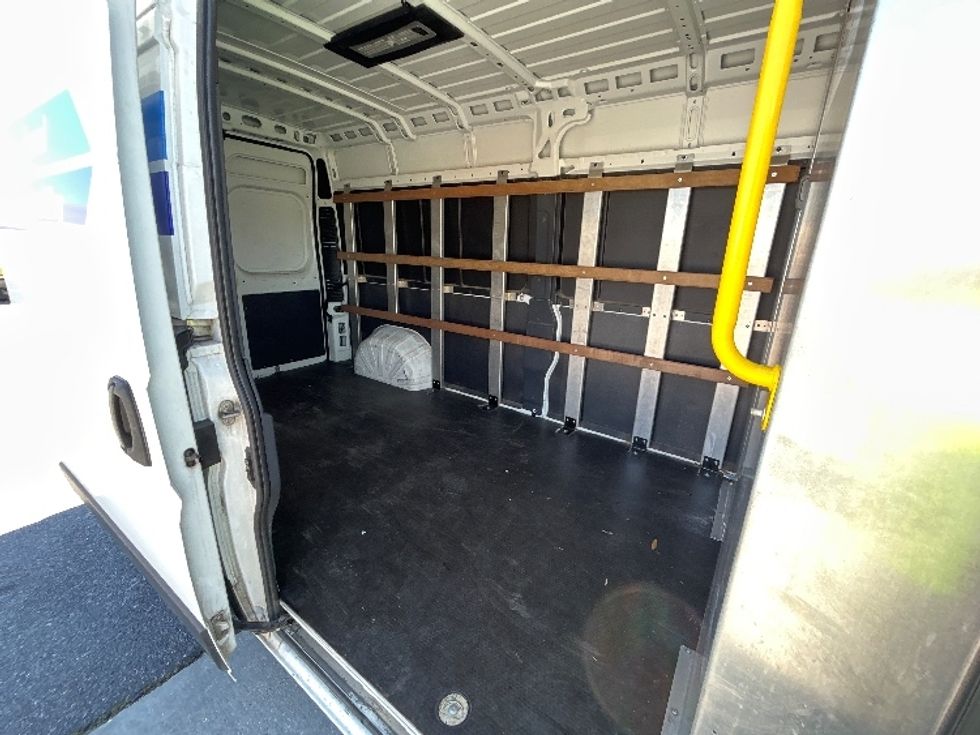 Cargo Van (Panel Van)-Light and Medium Duty Trucks-RAM-2022-PROMASTR-Hammond-LA-73,908\n\t\tmiles-$ 37,000 - Image 23