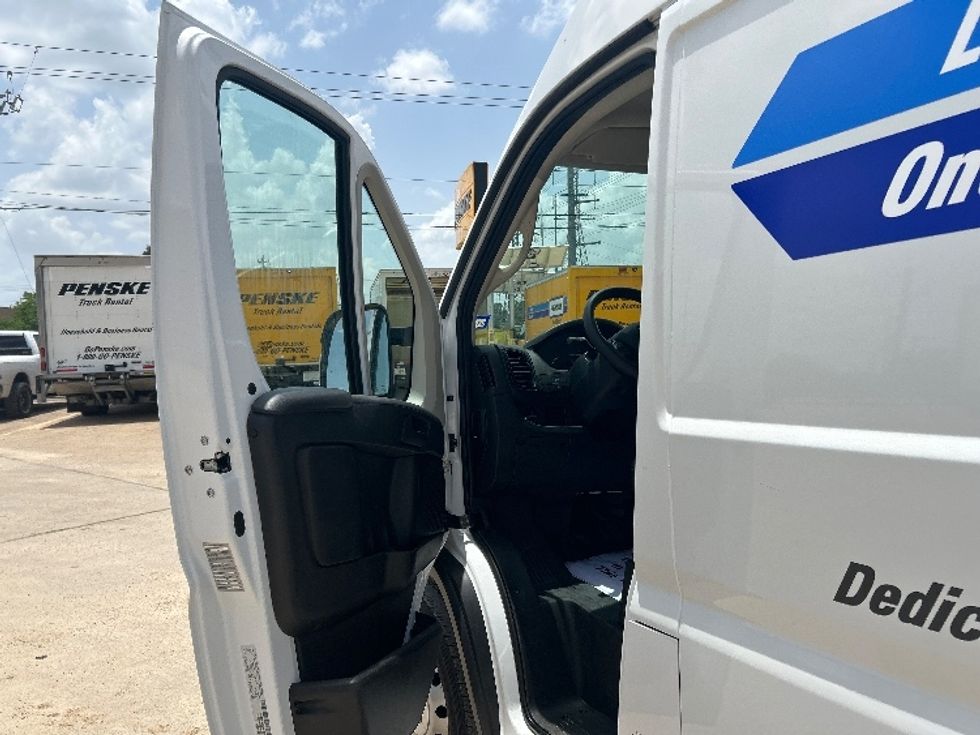 Cargo Van (Panel Van)-Light and Medium Duty Trucks-RAM-2022-PROMASTR-Katy-TX-21,950\n\t\tmiles-$ 40,000 - Image 16
