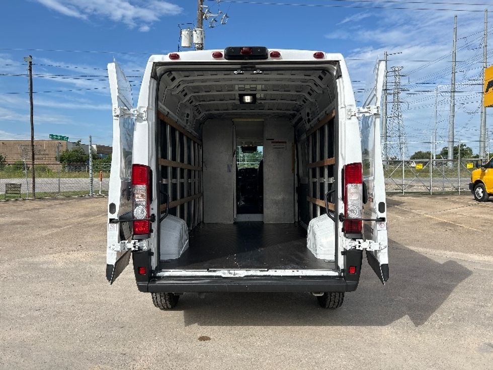 Cargo Van (Panel Van)-Light and Medium Duty Trucks-RAM-2022-PROMASTR-Katy-TX-21,950\n\t\tmiles-$ 40,000 - Image 9