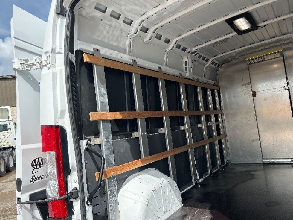 Cargo Van (Panel Van)-Light and Medium Duty Trucks-RAM-2022-PROMASTR-Katy-TX-70,538\n\t\tmiles-$ 37,250 - Image 11