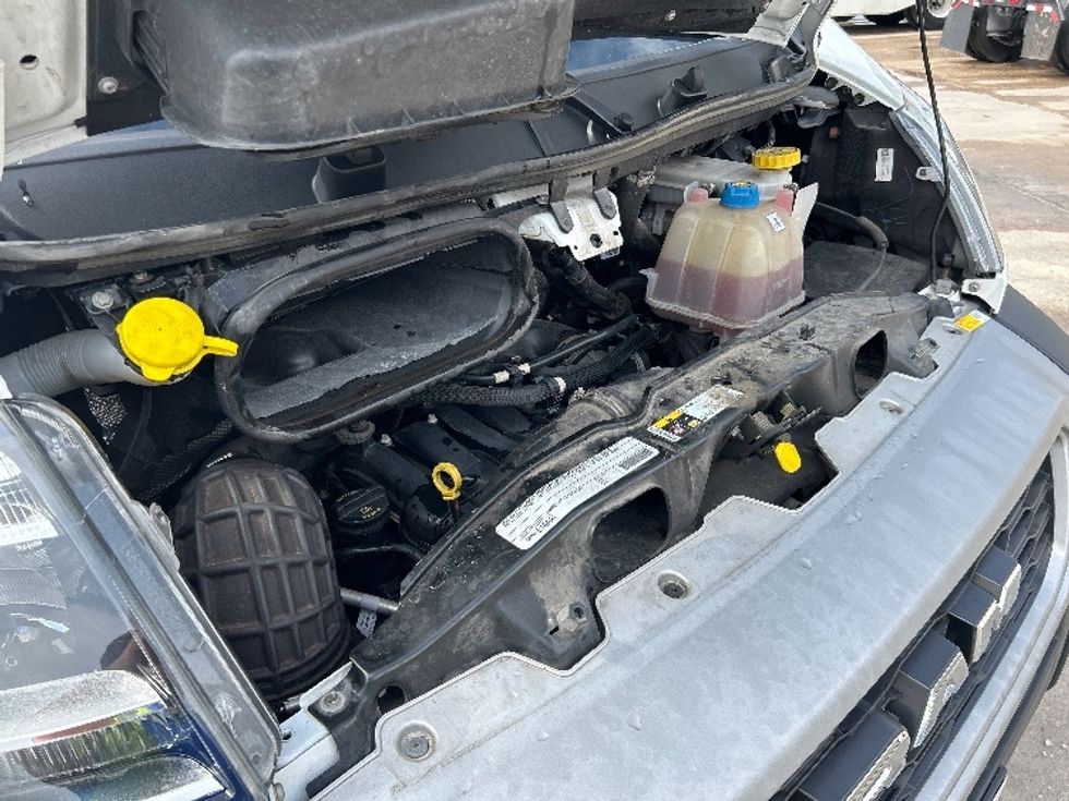 Cargo Van (Panel Van)-Light and Medium Duty Trucks-RAM-2022-PROMASTR-Katy-TX-70,538\n\t\tmiles-$ 37,250 - Image 23