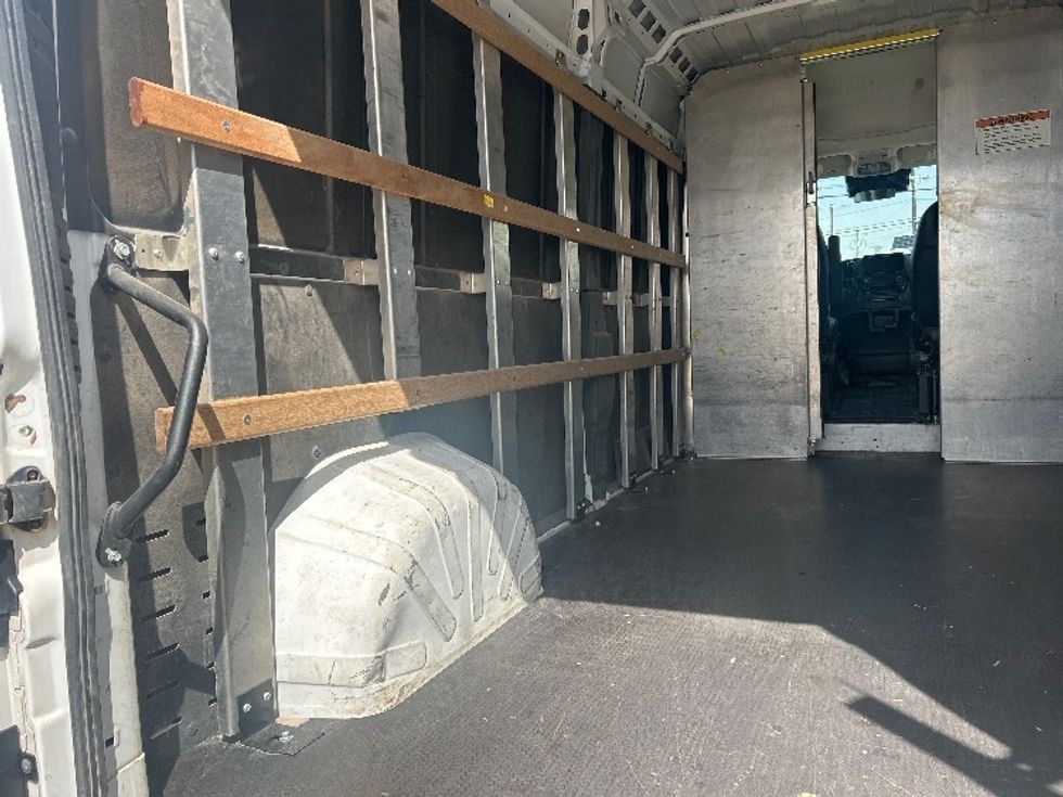 Cargo Van (Panel Van)-Light and Medium Duty Trucks-RAM-2022-PROMASTR-Lubbock-TX-162,572\n\t\tmiles-$ 10,500 - Image 11