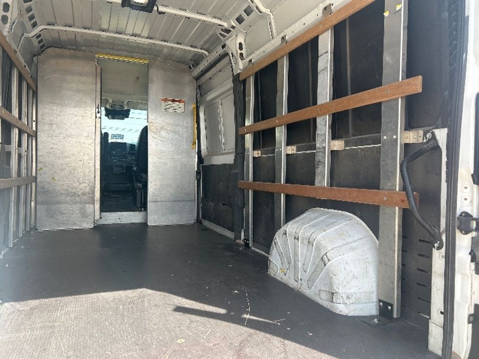 Cargo Van (Panel Van)-Light and Medium Duty Trucks-RAM-2022-PROMASTR-Lubbock-TX-162,572\n\t\tmiles-$ 10,500 - Image 12