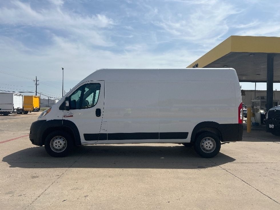 Cargo Van (Panel Van)-Light and Medium Duty Trucks-RAM-2022-PROMASTR-Lubbock-TX-162,572\n\t\tmiles-$ 10,500 - Image 4