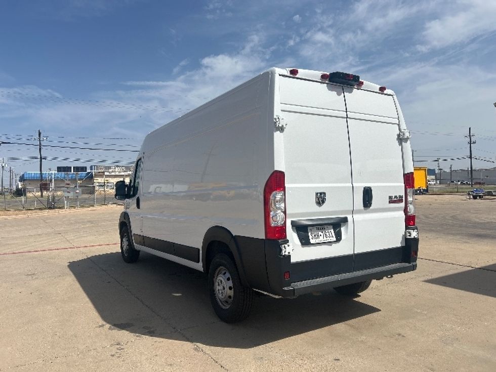 Cargo Van (Panel Van)-Light and Medium Duty Trucks-RAM-2022-PROMASTR-Lubbock-TX-162,572\n\t\tmiles-$ 10,500 - Image 6