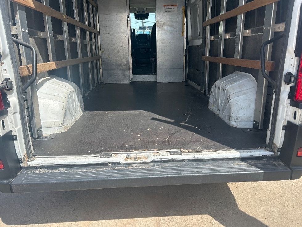 Cargo Van (Panel Van)-Light and Medium Duty Trucks-RAM-2022-PROMASTR-Lubbock-TX-162,572\n\t\tmiles-$ 10,500 - Image 9