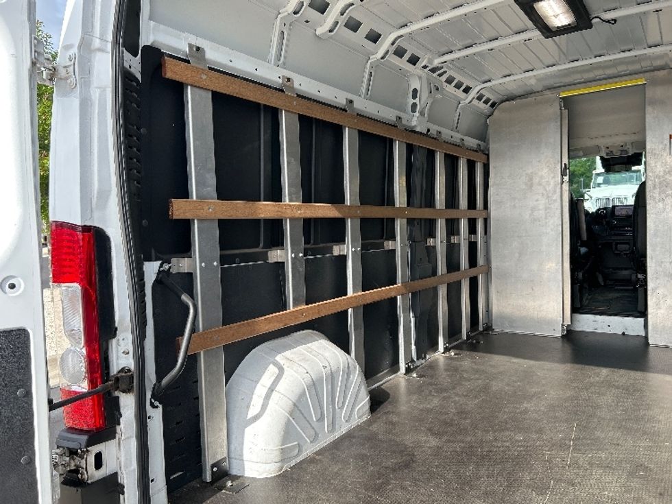 Cargo Van (Panel Van)-Light and Medium Duty Trucks-RAM-2022-PROMASTR-Pensacola-FL-29,283\n\t\tmiles-$ 42,000 - Image 11