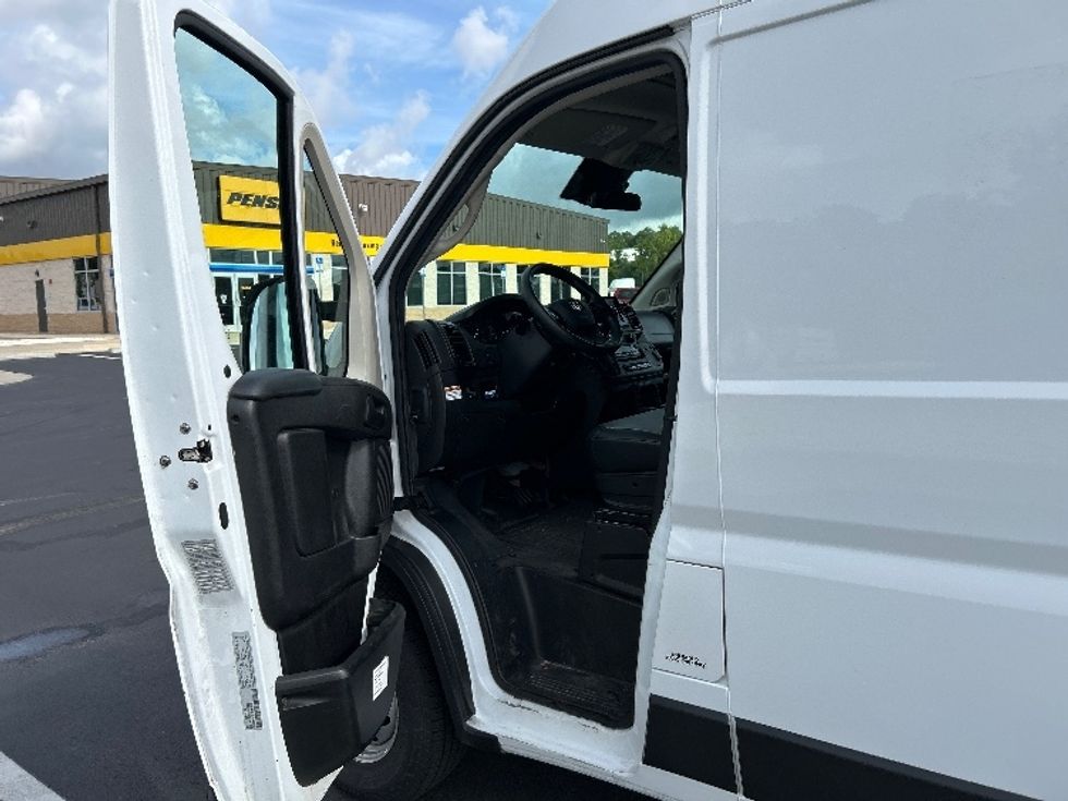 Cargo Van (Panel Van)-Light and Medium Duty Trucks-RAM-2022-PROMASTR-Pensacola-FL-29,283\n\t\tmiles-$ 42,000 - Image 16